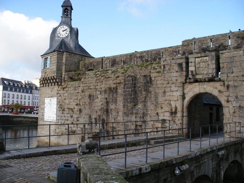 Hotel Modern Concarneau Exterior photo