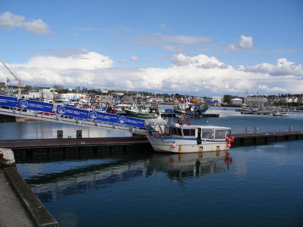Hotel Modern Concarneau Exterior photo