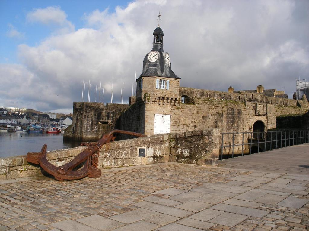 Hotel Modern Concarneau Exterior photo